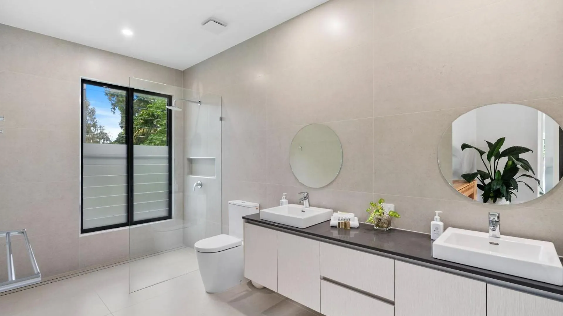 Ferienhaus Belle Escapes Beach Manor Palm Cove