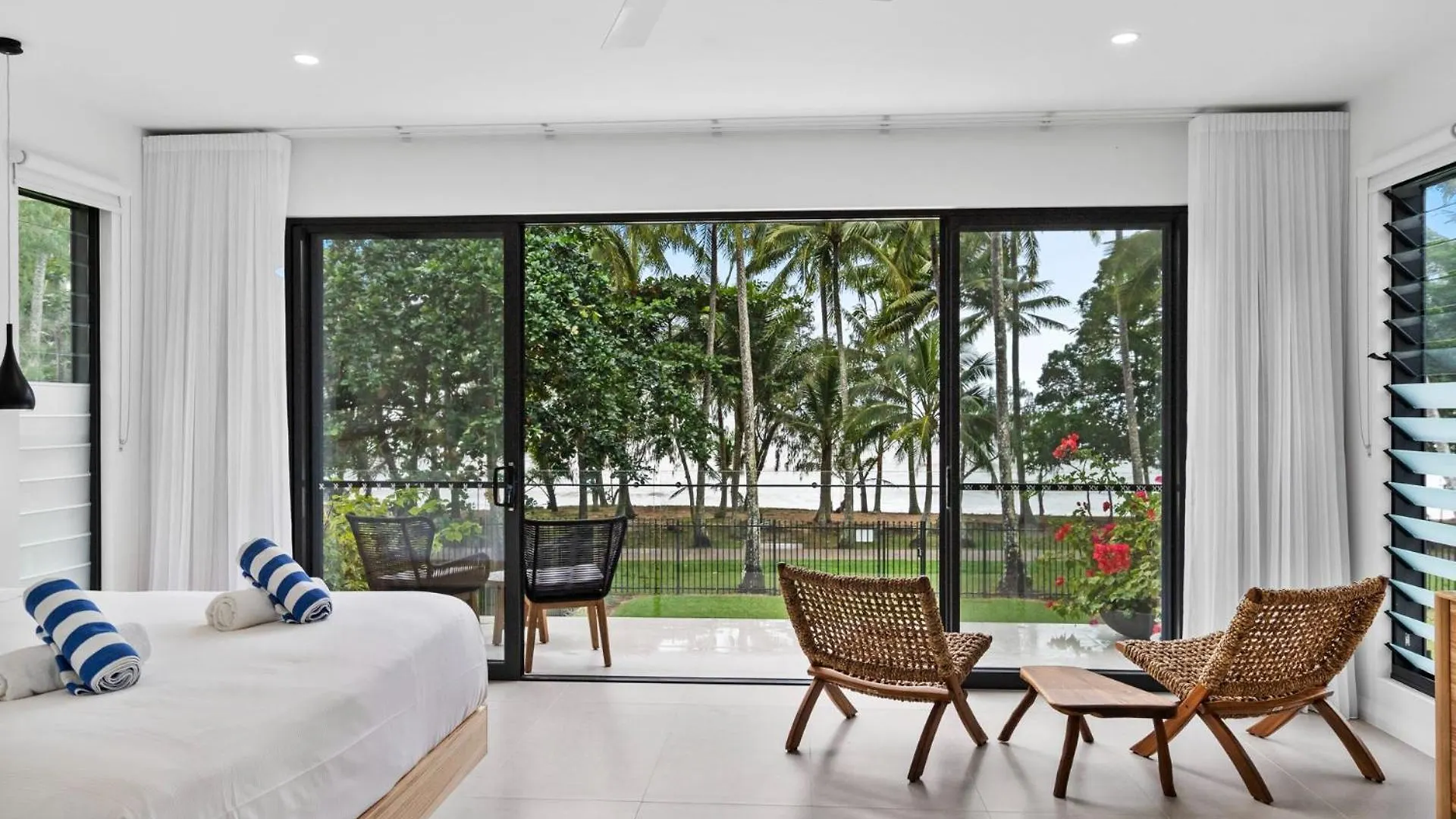 Belle Escapes Beach Manor Palm Cove 0*,  Australien