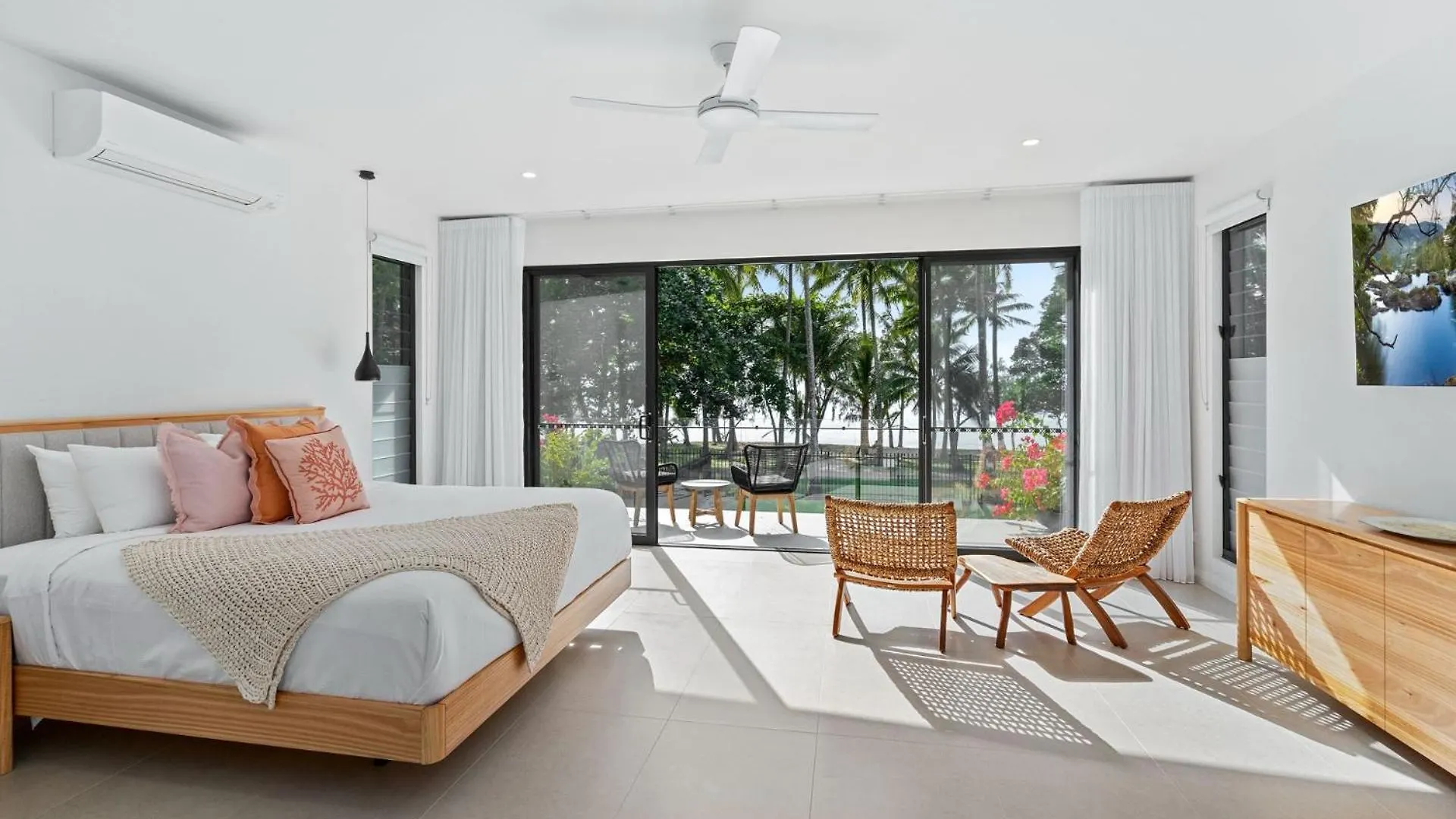 Belle Escapes Beach Manor Palm Cove Ferienhaus